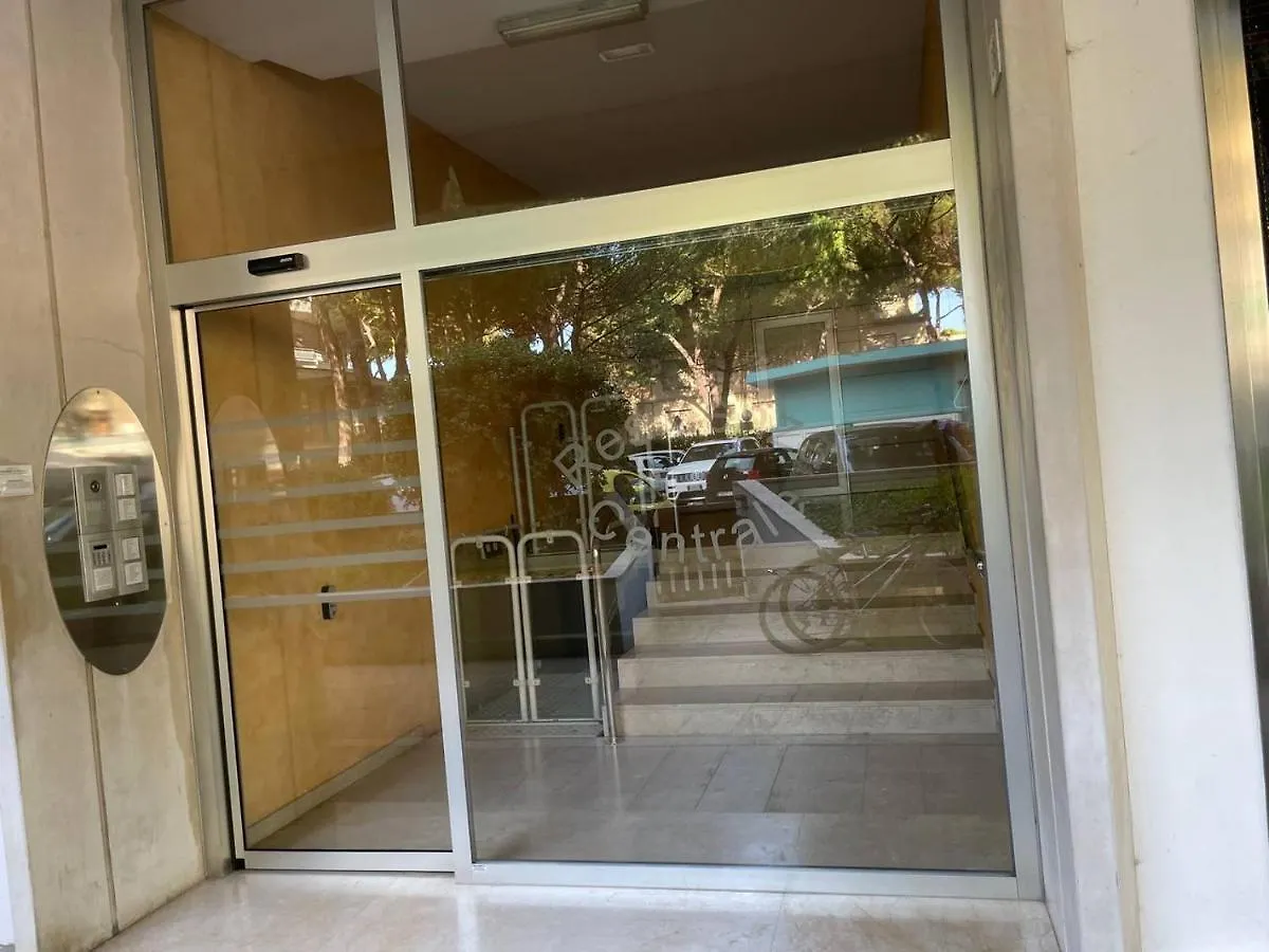 Centro Milano Marittima 2 Camere + Posto Auto 0*,