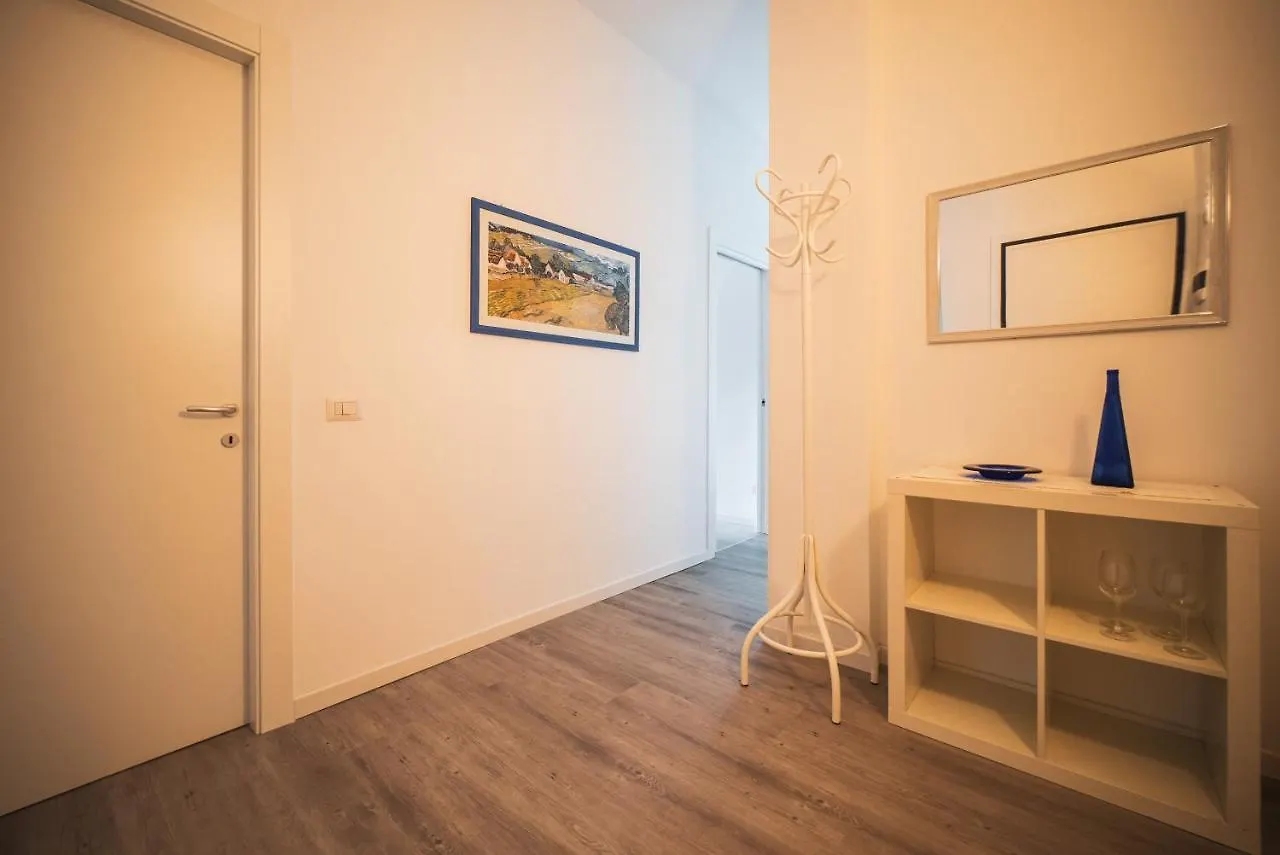 Centro Milano Marittima 2 Camere + Posto Auto 0*,  Italy