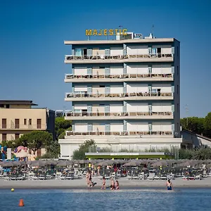 Отель Majestic, Морской Милан